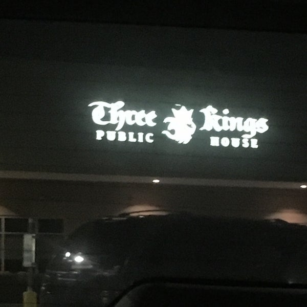 รูปภาพถ่ายที่ Three Kings Public House โดย Eric Z. เมื่อ 2/14/2020