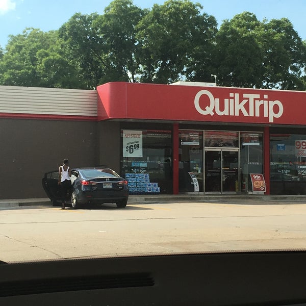 QuikTrip Convenience Store in St Peters