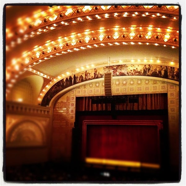 Photo taken at Auditorium Theatre by Igin I. on 11/22/2012