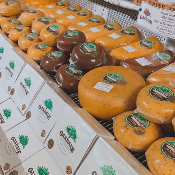 Oakdale Cheese and Specialties Cheese Shop