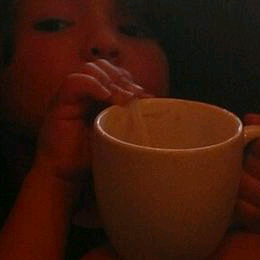 My kids love the hot chocolate here :-)