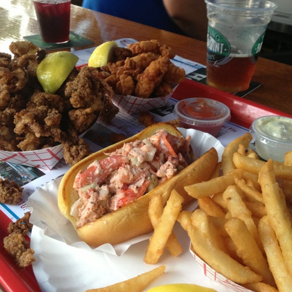 Flo's Seafood Restaurant