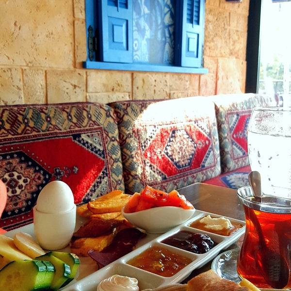 9/25/2017 tarihinde Fatma A.ziyaretçi tarafından Marmaris Cafe'de çekilen fotoğraf