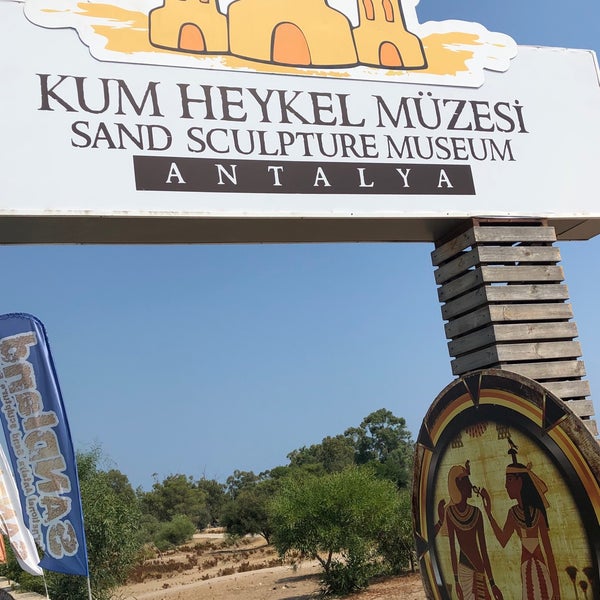 Foto tirada no(a) Sandland - Kum Heykel Müzesi por Zafer K. em 8/16/2019