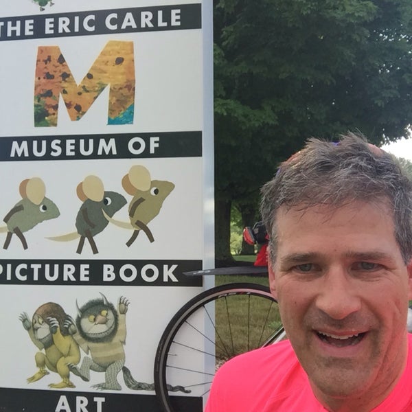 7/15/2016 tarihinde Doug C.ziyaretçi tarafından The Eric Carle Museum Of Picture Book Art'de çekilen fotoğraf
