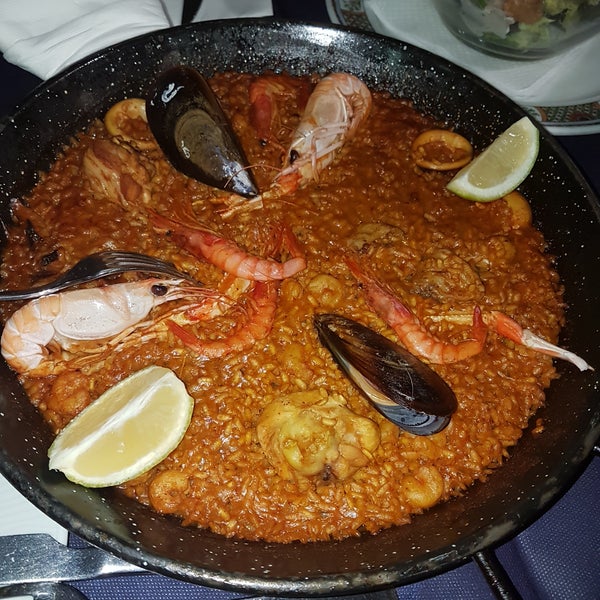 Excellent paella!! So tasty! Polite staff and in a nice place