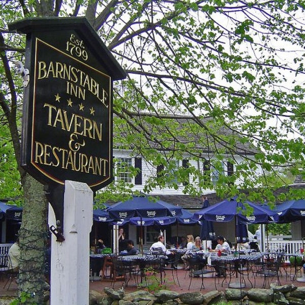 7/14/2014にBarnstable Restaurant &amp; TavernがBarnstable Restaurant &amp; Tavernで撮った写真