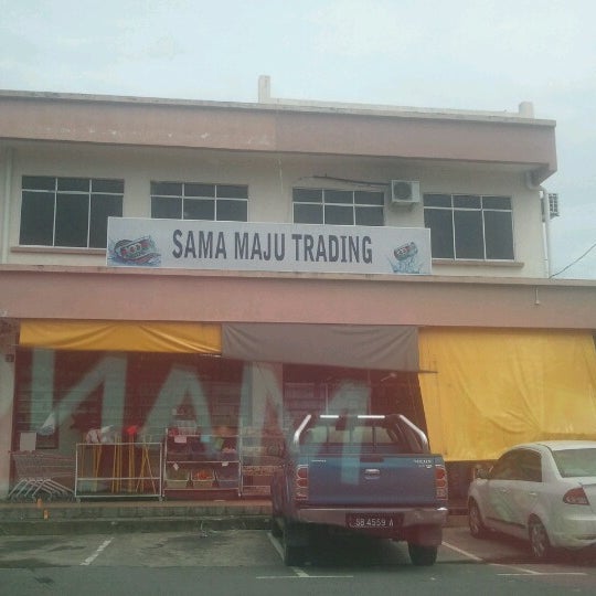 Sama Maju Trading Arcade In Kuala Penyu