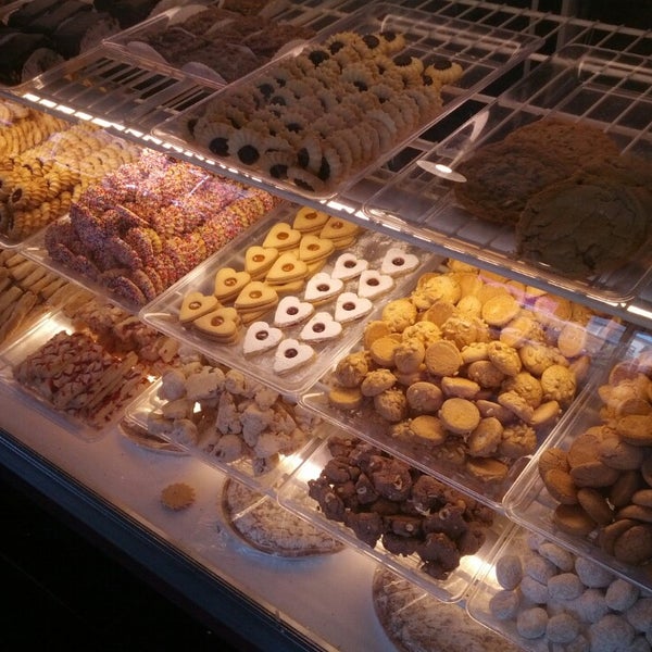 victoria pastry company north