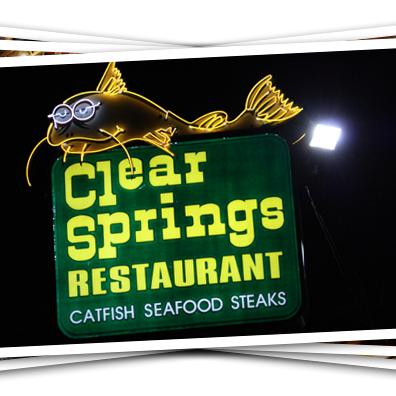 Foto scattata a Clear Springs Restaurant da Clear Springs Restaurant il 7/15/2014