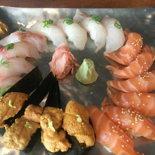 Foto scattata a Coast Sushi Bar da Guido T. il 6/18/2016