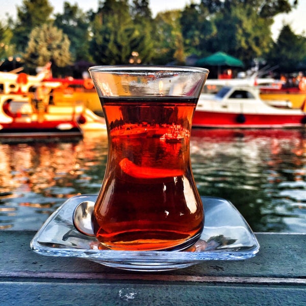 Das Foto wurde bei Göksu Hüseyin Bey Cafe &amp; Otel von Bülent Y. am 7/26/2015 aufgenommen