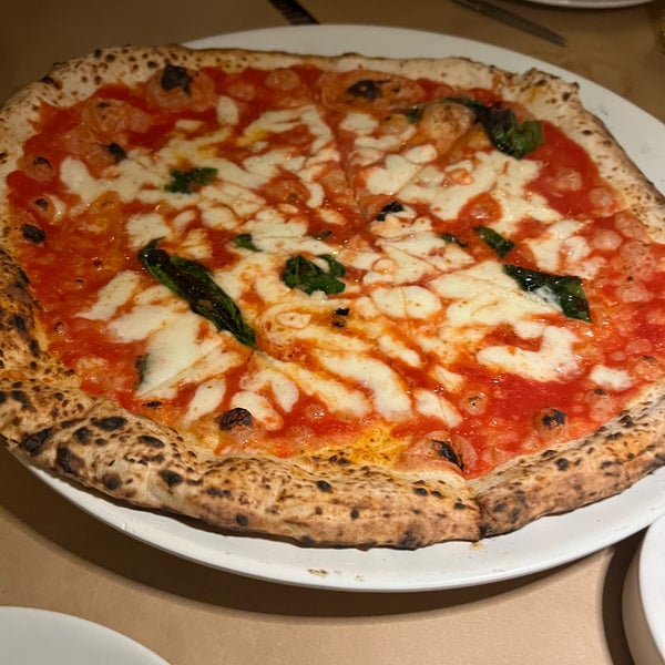 Foto tomada en L’Antica Pizzeria da Michele  por Angela M. el 11/22/2023