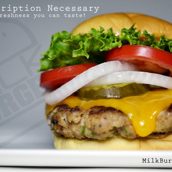 Foto tirada no(a) Milk Burger por Milk Burger em 11/16/2014