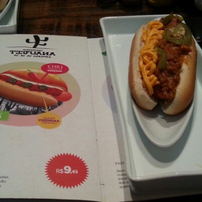 Photo taken at Überdog - Amazing Hot Dogs by Thiago A. on 9/27/2012