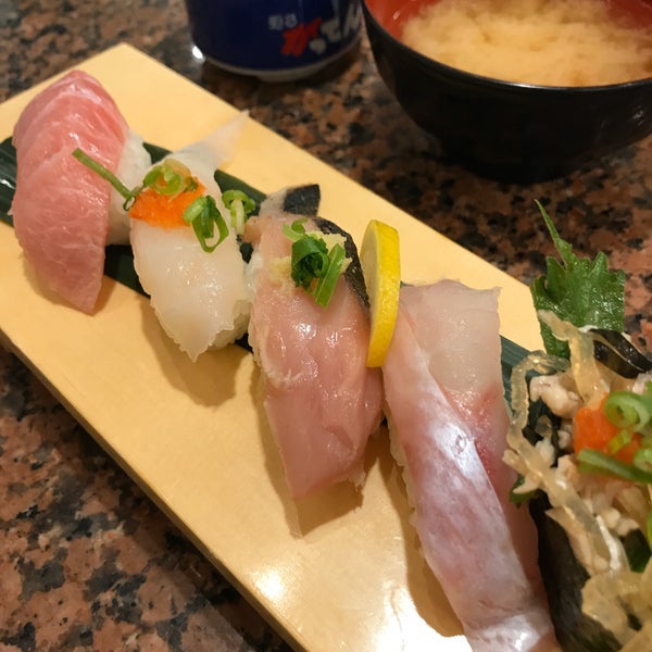 Photos At がってん寿司 下小鳥町446 1