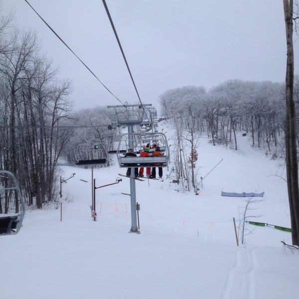 2/10/2013 tarihinde Ashleyziyaretçi tarafından Devil&#39;s Head Ski Resort'de çekilen fotoğraf