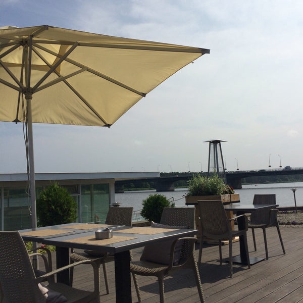 รูปภาพถ่ายที่ Laivas restorāns โดย Anzelika Č. เมื่อ 7/24/2016