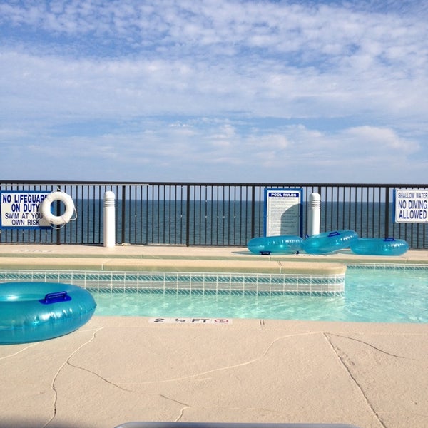 9/11/2014 tarihinde Theresa V.ziyaretçi tarafından Grande Shores Ocean Resort'de çekilen fotoğraf