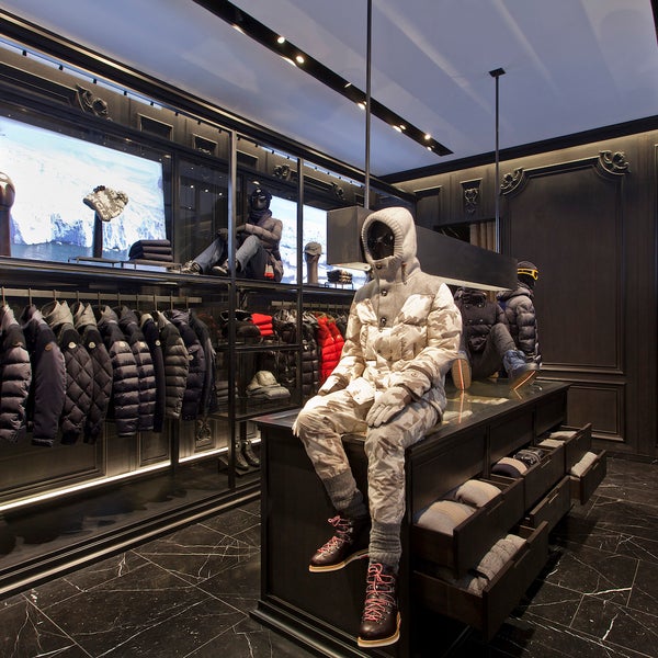 Moncler - Clothing Store in Shanghai