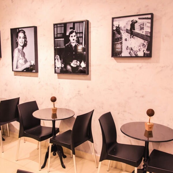 7/20/2014 tarihinde Bruno B.ziyaretçi tarafından Dom Bistrô Café'de çekilen fotoğraf