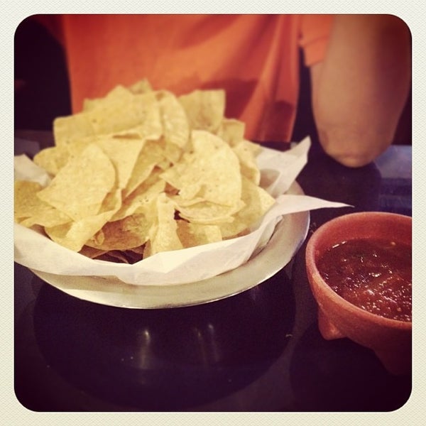 Foto diambil di Mexi-Go Restaurant oleh Aaron J. pada 11/16/2013
