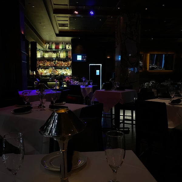 Photo taken at Mastro&#39;s Steakhouse by Abdulmajeed on 12/12/2022