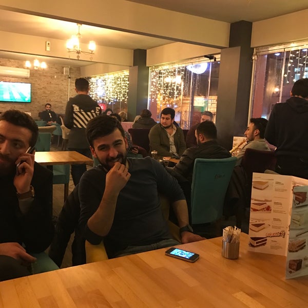Photo taken at Fokurtu Cafe&amp;Nargile by Ümit S. on 3/13/2017