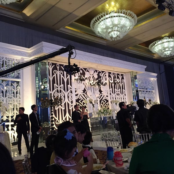Das Foto wurde bei Grand Ballroom - Hotel Mulia Senayan, Jakarta von Audrey H. am 1/24/2015 aufgenommen