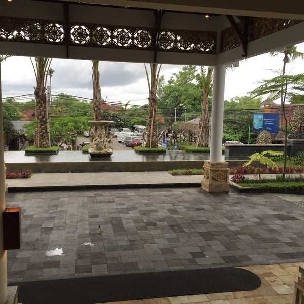 Снимок сделан в Grand Aston Bali Beach Resort пользователем Audrey H. 12/31/2014
