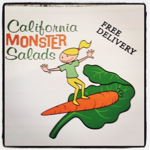 Foto scattata a California Monster Salads da Krista T. il 10/8/2013