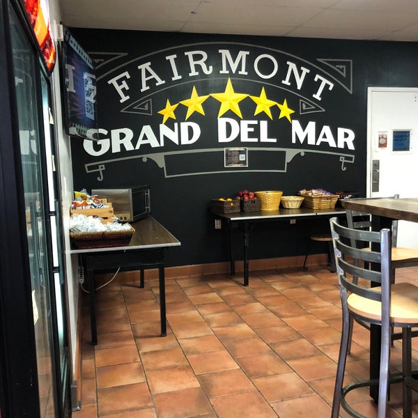 รูปภาพถ่ายที่ Fairmont Grand Del Mar โดย NavRetOff เมื่อ 6/8/2021