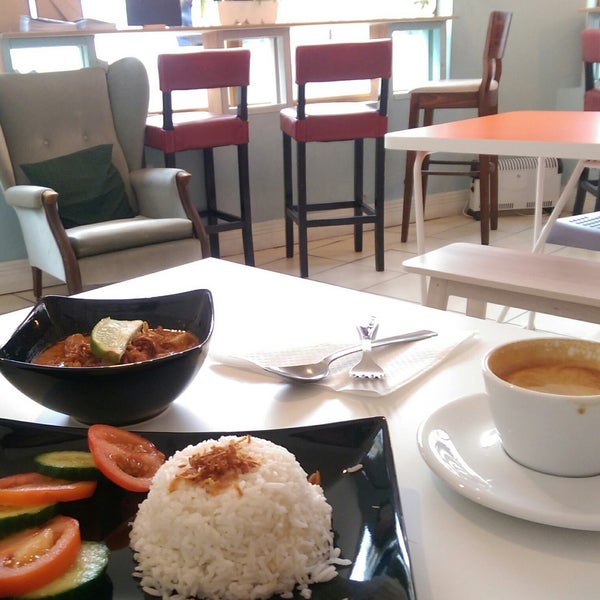 Good light, good coffee, chicken curry was too spicy