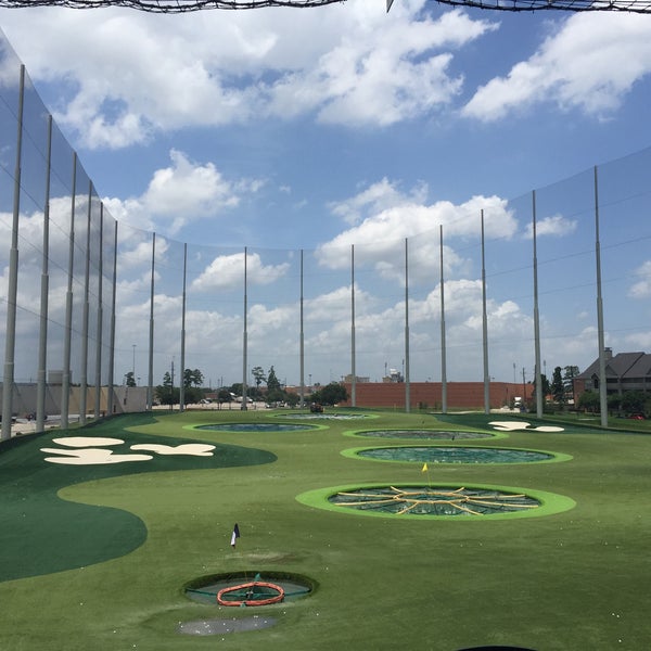 Photo taken at Topgolf by Rafael G. on 5/28/2015