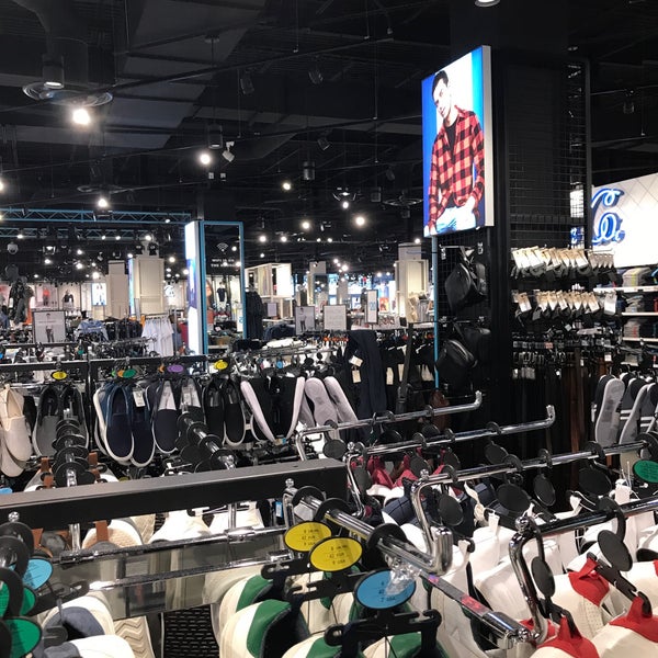 Primark Plans to Open 3rd U.S. Store in Danbury