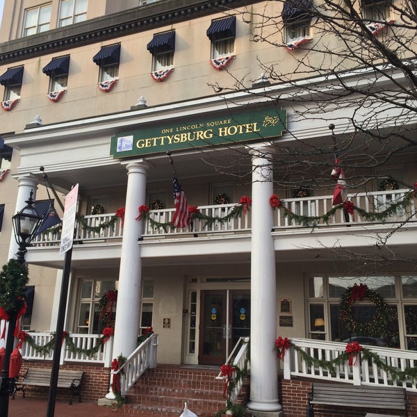 12/13/2014 tarihinde Ashley T.ziyaretçi tarafından Gettysburg Hotel'de çekilen fotoğraf