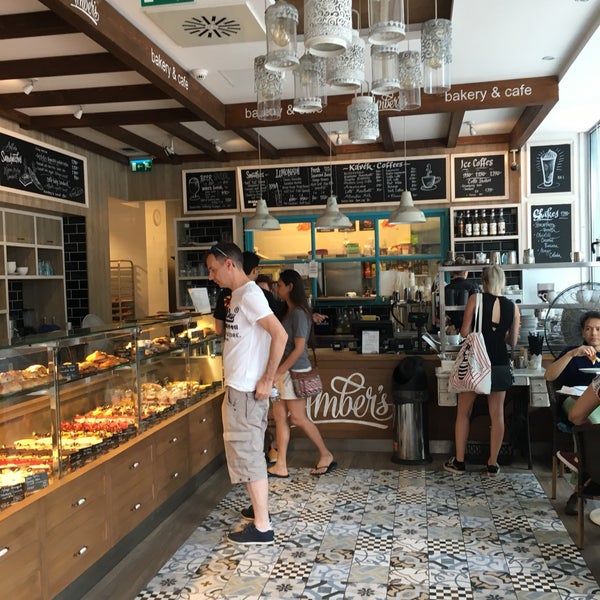 รูปภาพถ่ายที่ Amber&#39;s French Bakery &amp; Cafe โดย Tatiana T. เมื่อ 6/18/2018