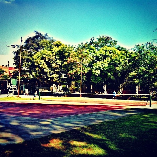 UP Diliman Tennis Club Quezon City District 4 Quezon City, Quezon City