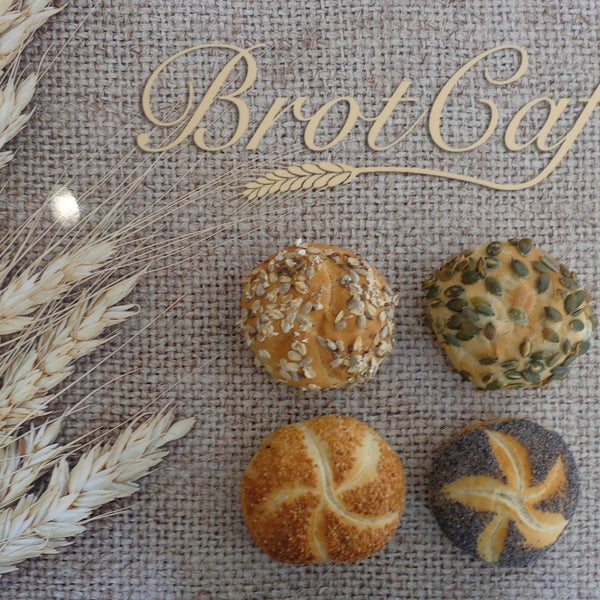 รูปภาพถ่ายที่ BrotCafe โดย BrotCafe เมื่อ 8/3/2014