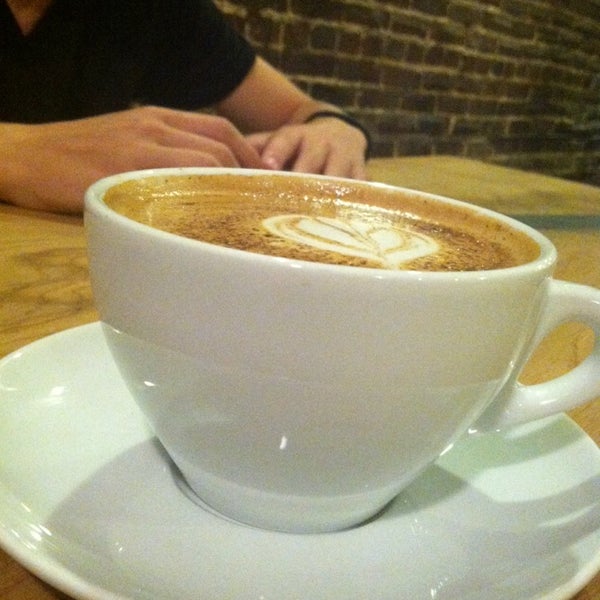 8/23/2014にHannah W.がAlabaster Coffee Roaster &amp; Tea Co.で撮った写真