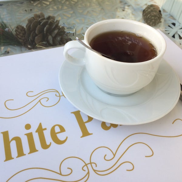 Foto tomada en Büyükada White Palace Hotel  por Senna el 9/14/2017