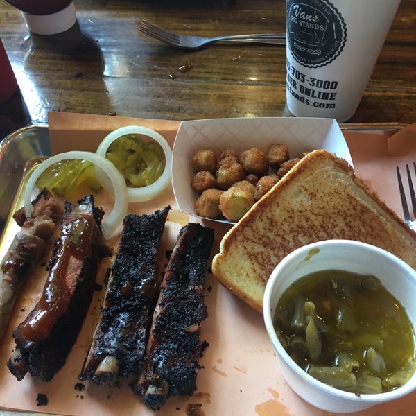 Photo taken at Van&#39;s Pig Stand - Norman by Mike P. on 10/11/2018