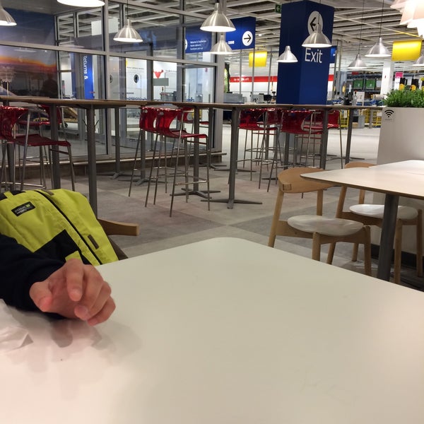 2/3/2016에 AhYoung J.님이 IKEA Winnipeg에서 찍은 사진