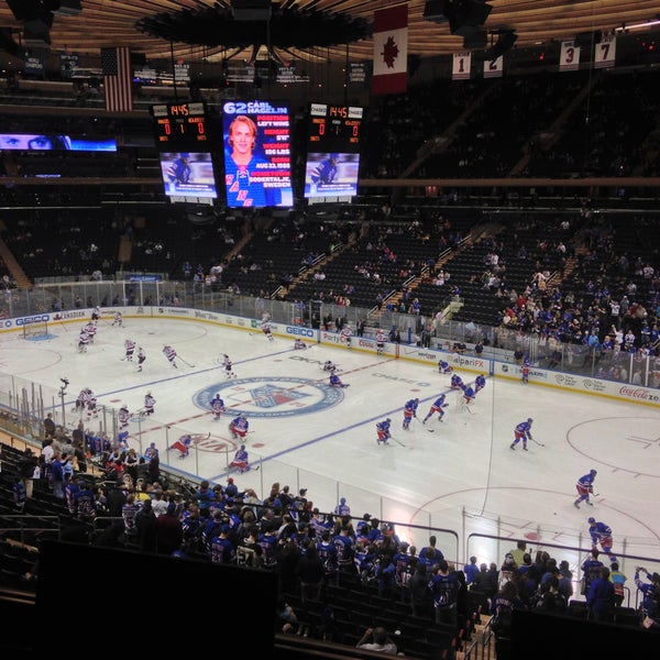 4/27/2013 tarihinde Sven L.ziyaretçi tarafından Madison Square Garden'de çekilen fotoğraf