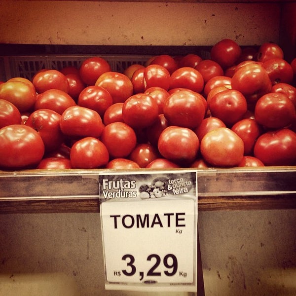 Foto scattata a Supermercado Speciale da @juliogn il 4/10/2013