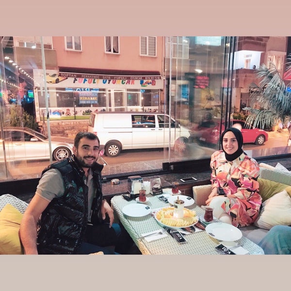 Foto tomada en BİA Cafe Restaurant  por Sᥲᥣιm ᥲtᥲყsıᥒ el 9/25/2019