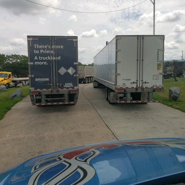 Photos at Blue Beacon Truck Wash of Elkton MD Car Wash