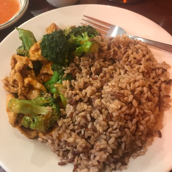 Lichee Nut Chinese Restaurant in Brooklyn