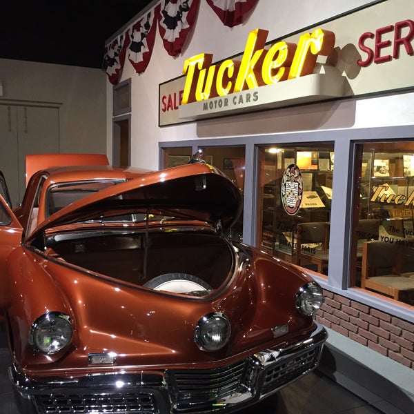 8/23/2016 tarihinde Huey L.ziyaretçi tarafından The Antique Automobile Club of America Museum'de çekilen fotoğraf