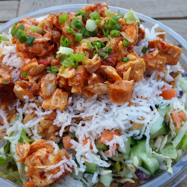 Thai Crunch (Chicken) Salad! 🙏👍💛 (choice of Chicken or Tofu)